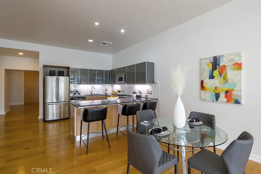 801 S Grand Avenue Unit 1604