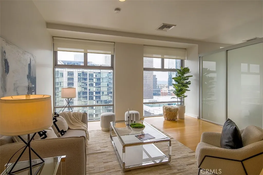 801 S Grand Avenue Unit 1604