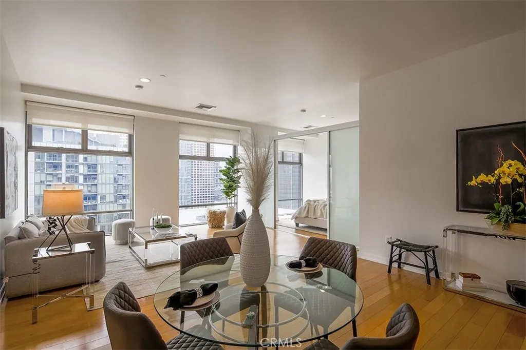 801 S Grand Avenue Unit 1604