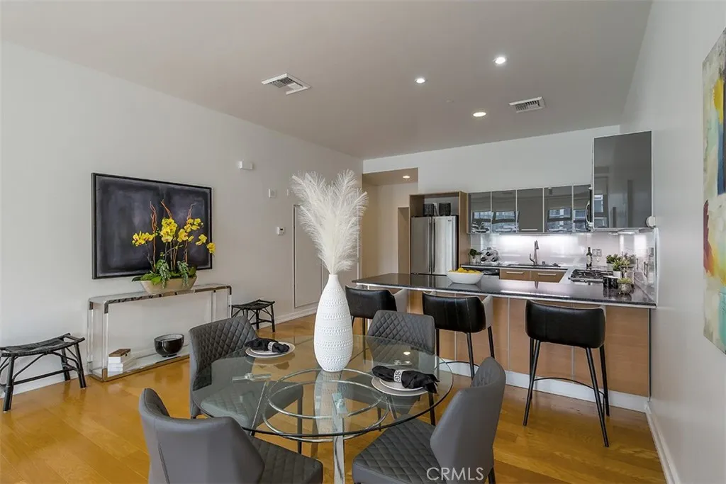801 S Grand Avenue Unit 1604