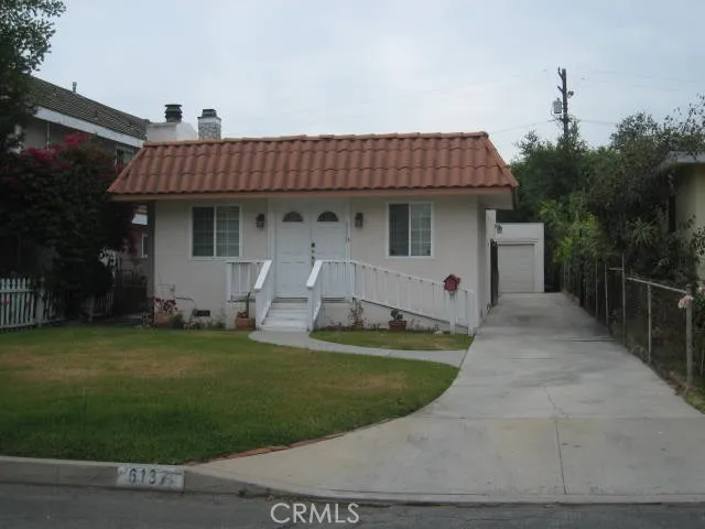 6137 Camellia Avenue