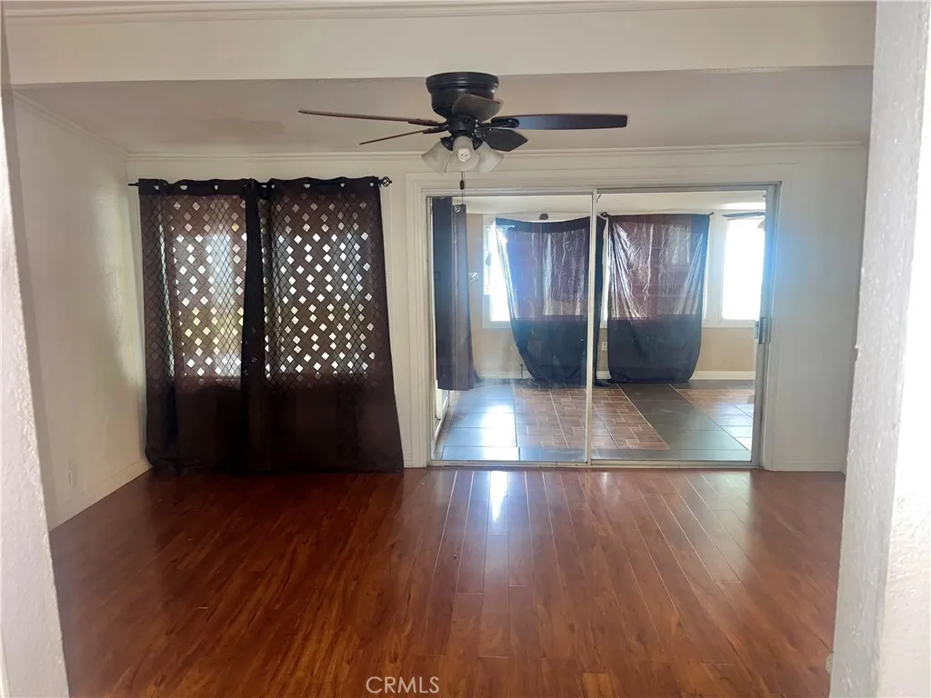 17141 E Tudor