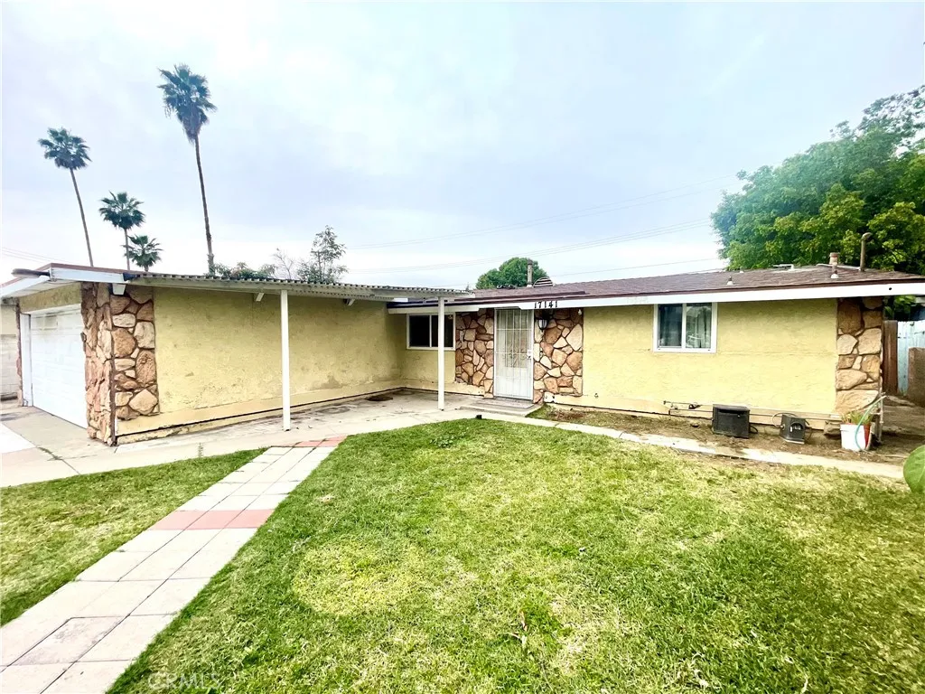 17141 E Tudor