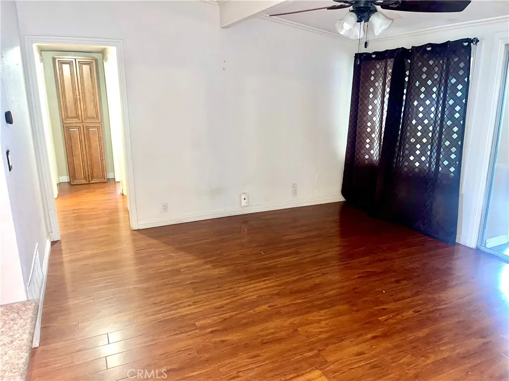 17141 E Tudor