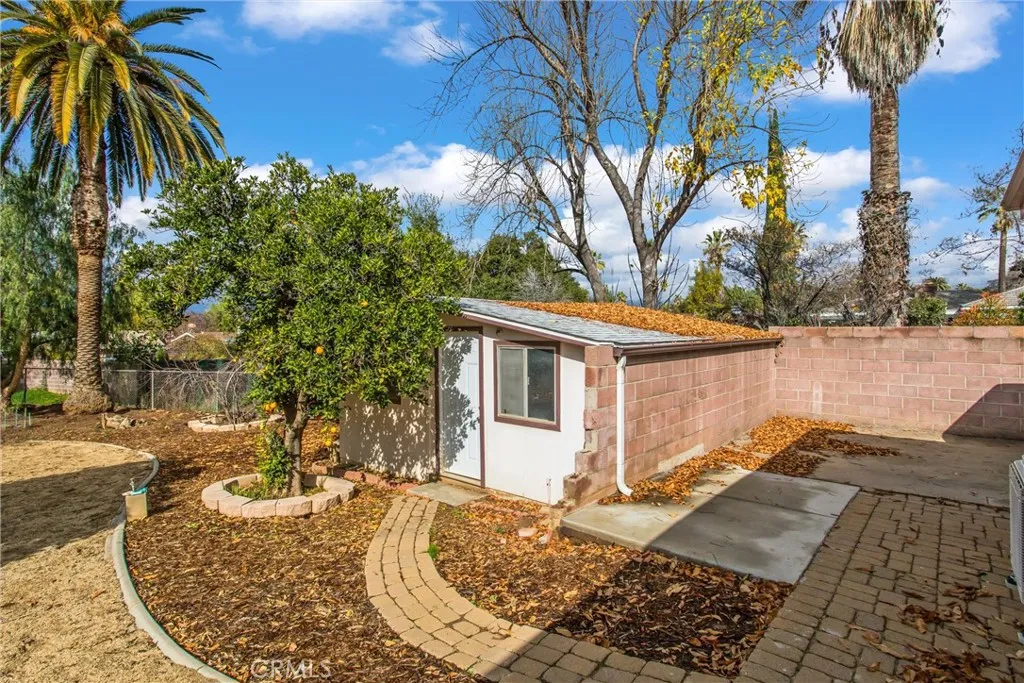 1026 Walnut Avenue