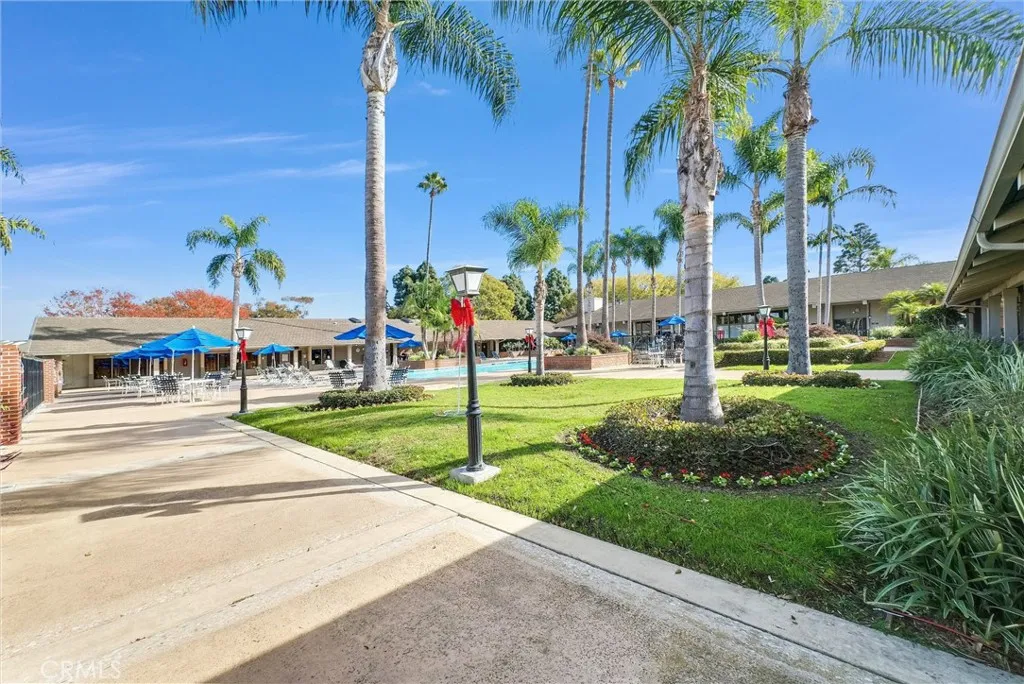 8788 Coral Springs Court Unit 5 (201e)