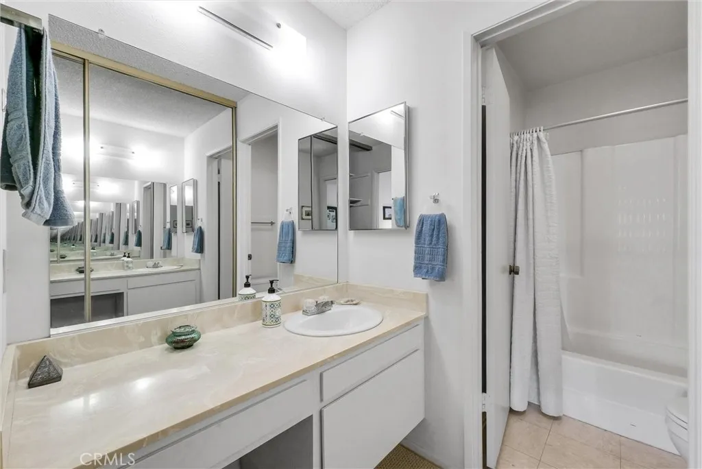 8788 Coral Springs Court Unit 5 (201e)