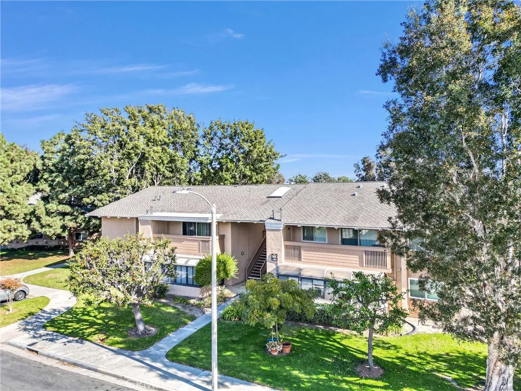 8788 Coral Springs Court Unit 5 (201e)