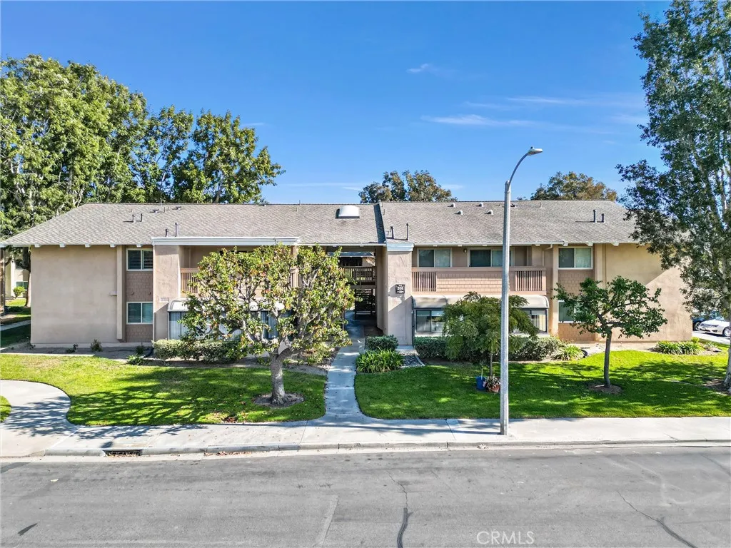 8788 Coral Springs Court Unit 5 (201e)