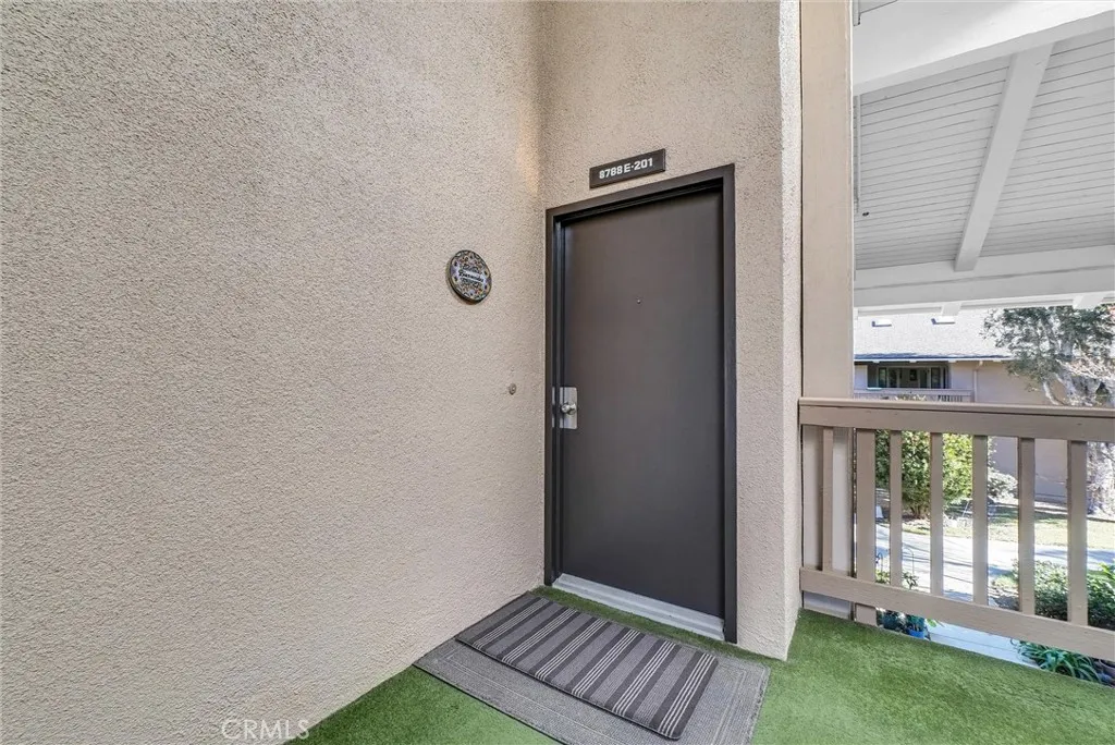 8788 Coral Springs Court Unit 5 (201e)