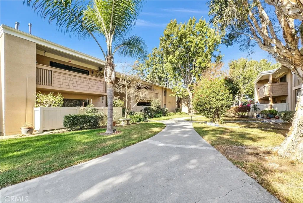 8788 Coral Springs Court Unit 5 (201e)
