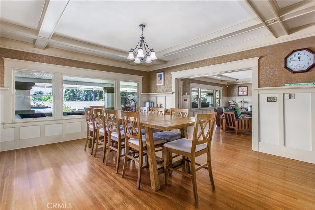 33 E Repplier Road