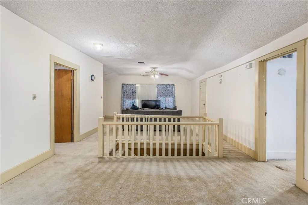 33 E Repplier Road