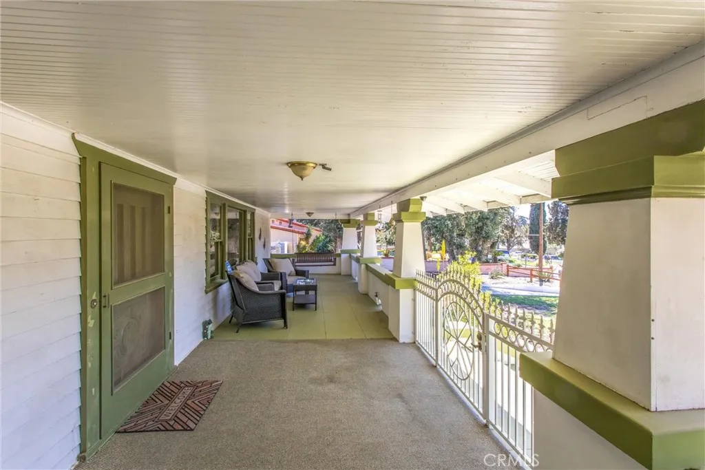 33 E Repplier Road