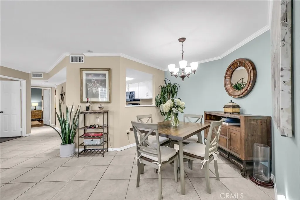 8011 E Sandstone
