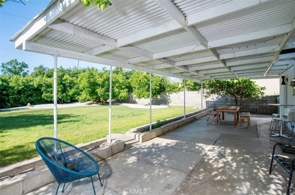 1329 Campus Avenue