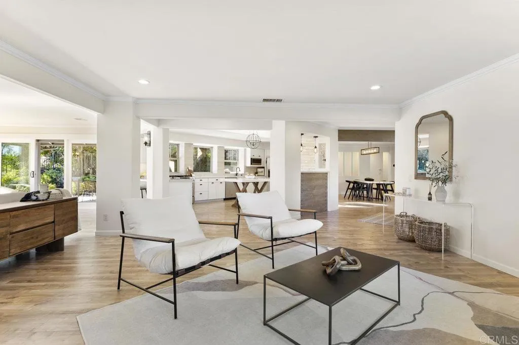 639 Valley Drive