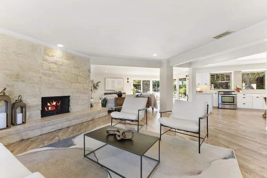 639 Valley Drive