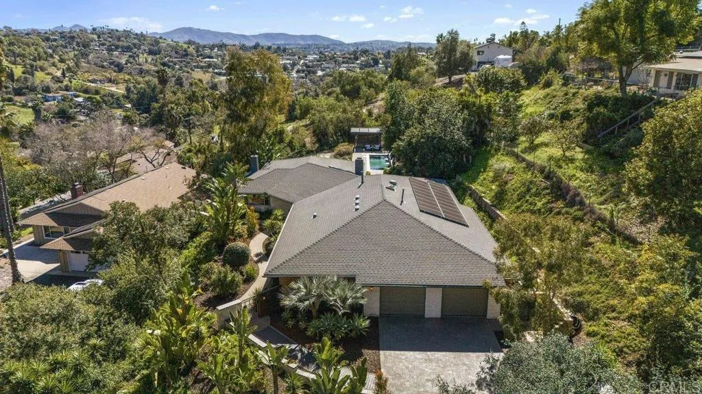 639 Valley Drive