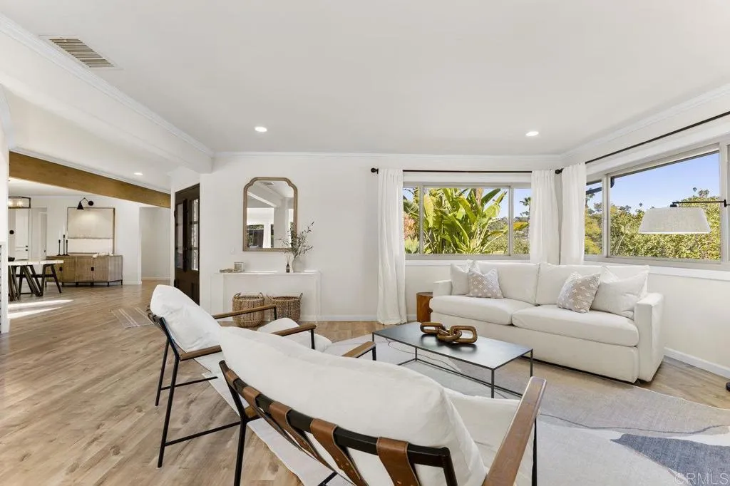 639 Valley Drive