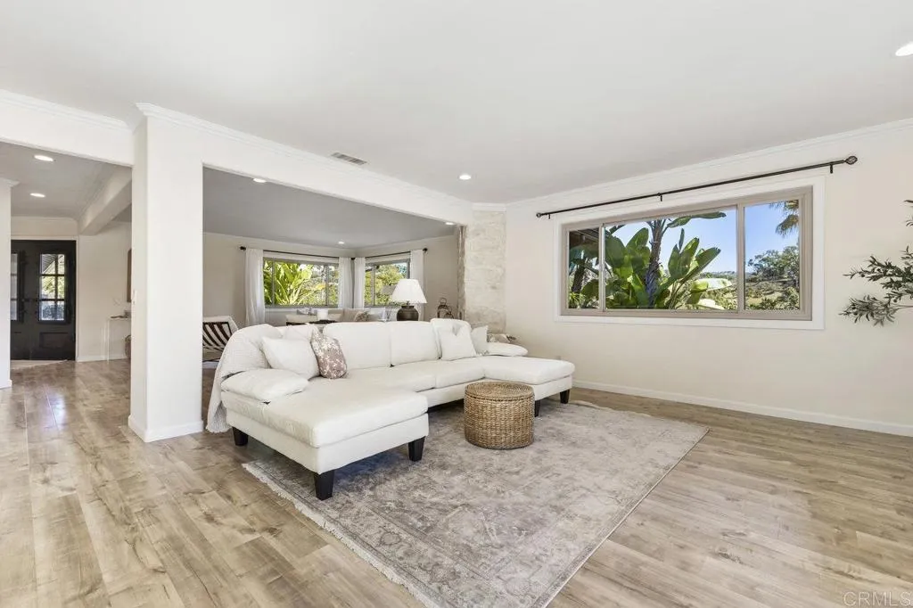 639 Valley Drive