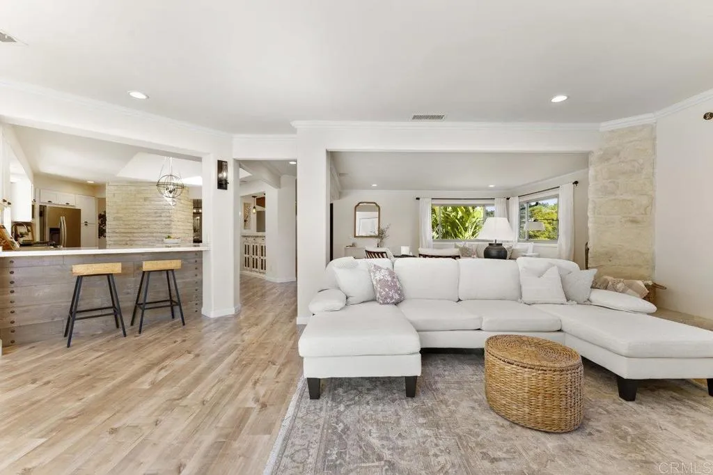 639 Valley Drive