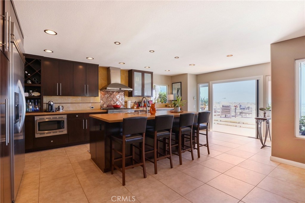 16 Callender Court