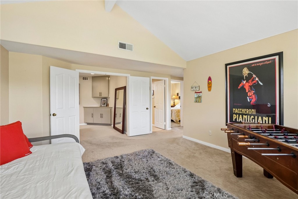 16 Callender Court