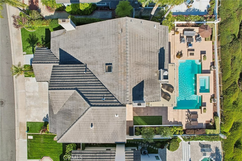 16 Callender Court