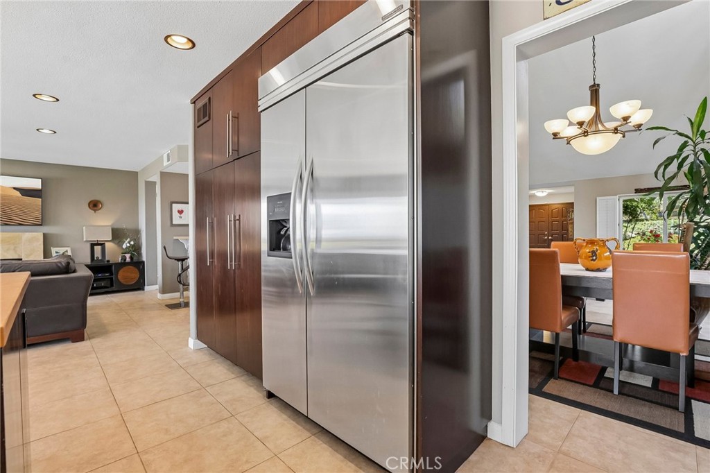 16 Callender Court