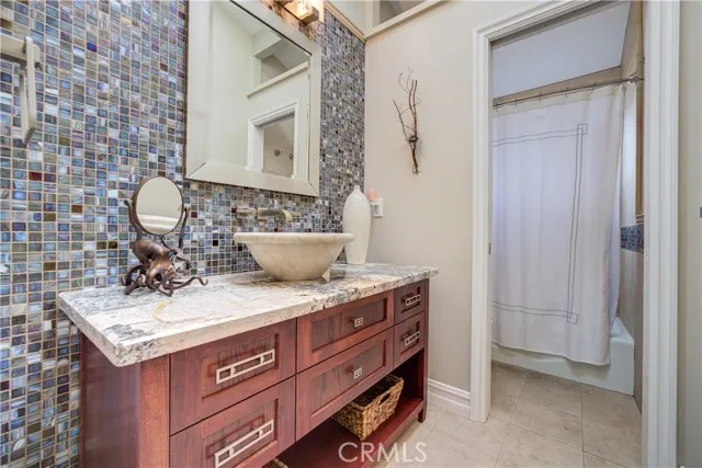 209 Dunes Street Unit 6