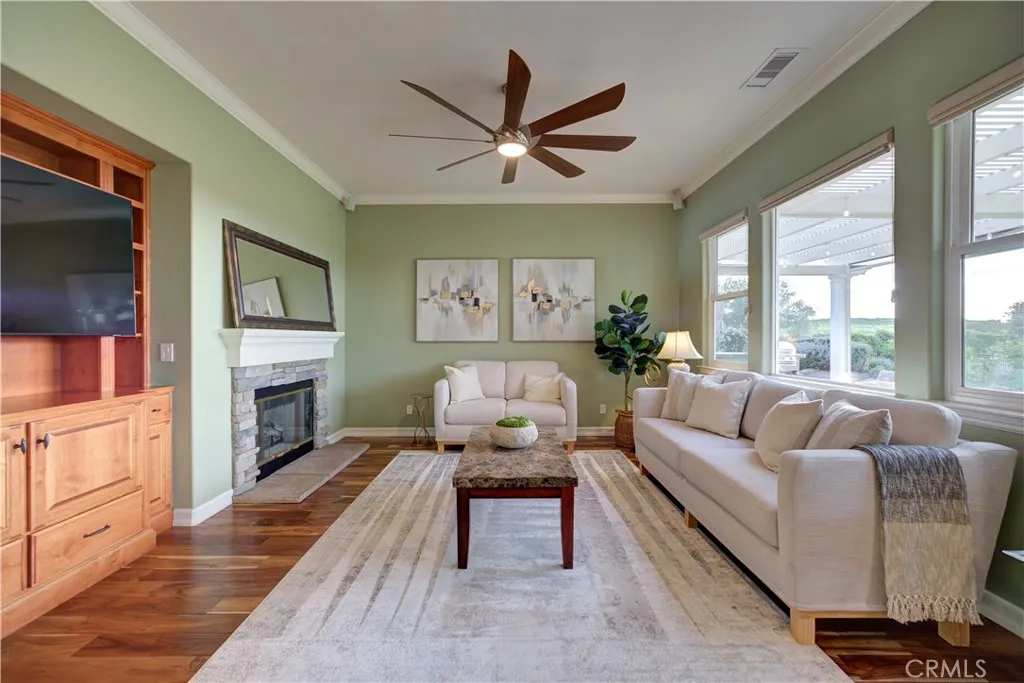 622 S Via Belmonte Court
