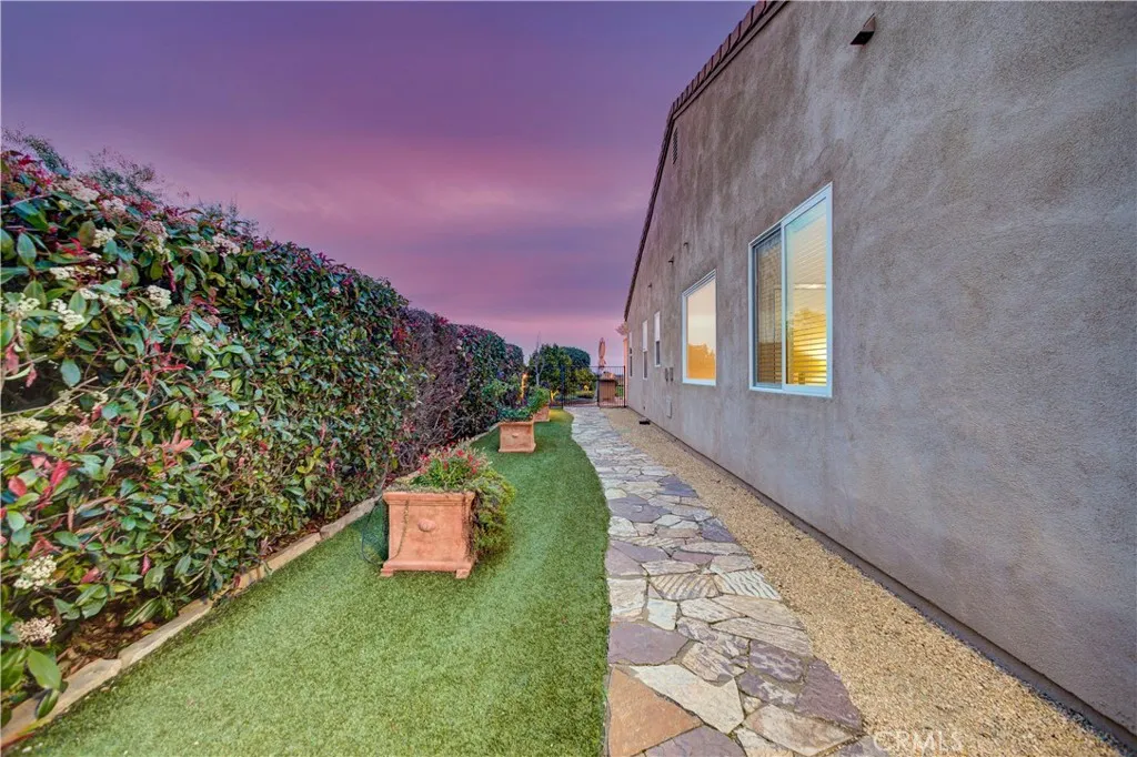 622 S Via Belmonte Court