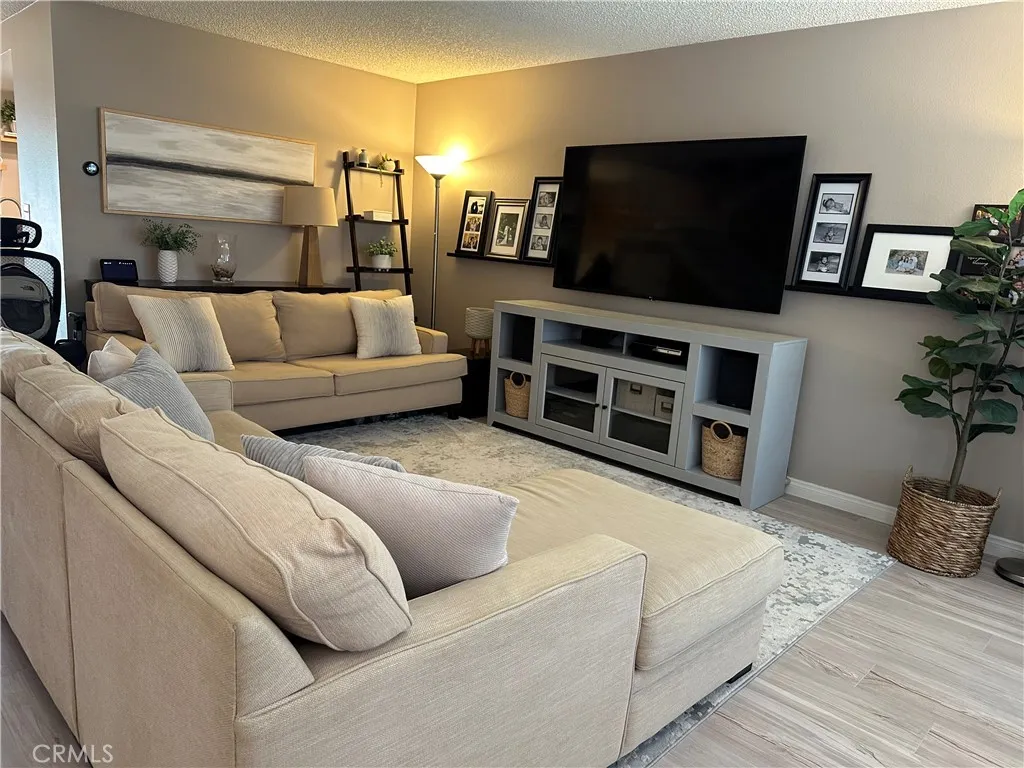 9424 Cedar Street Unit B