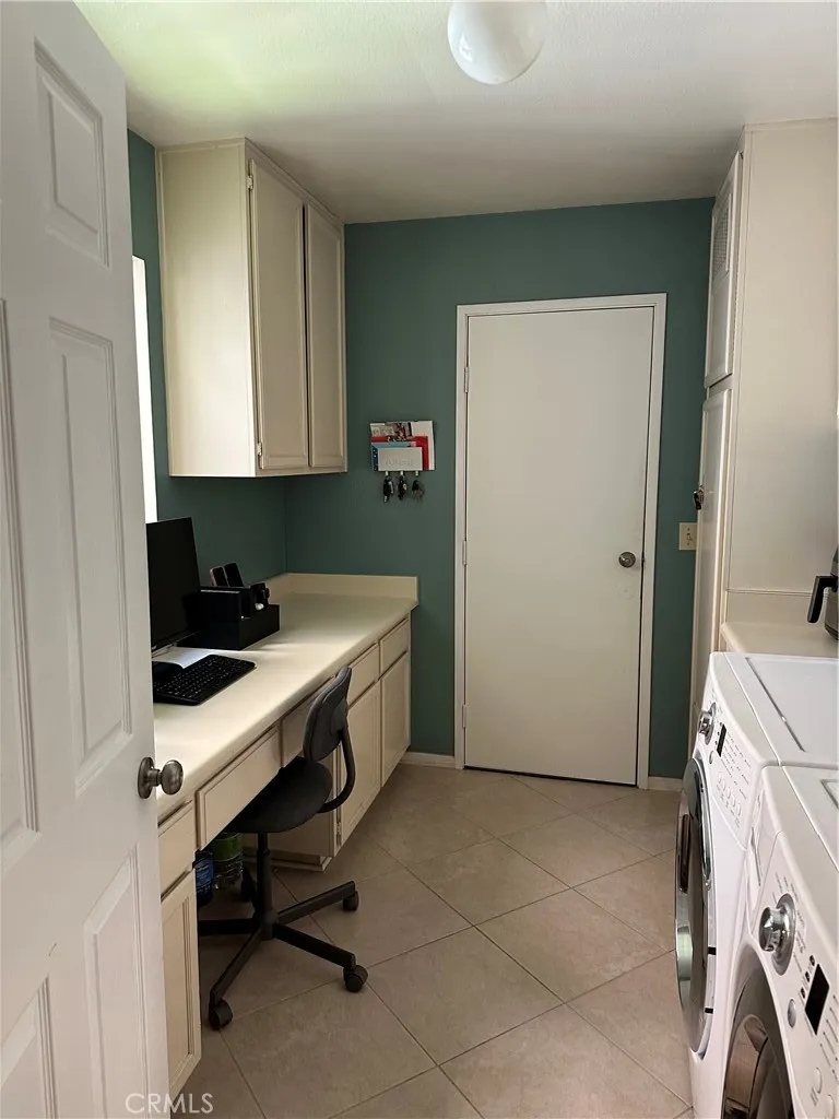 9424 Cedar Street Unit B