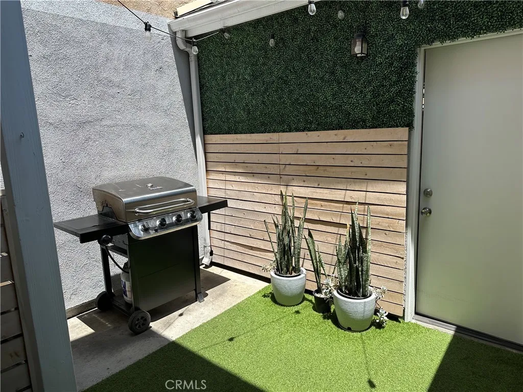 9424 Cedar Street Unit B