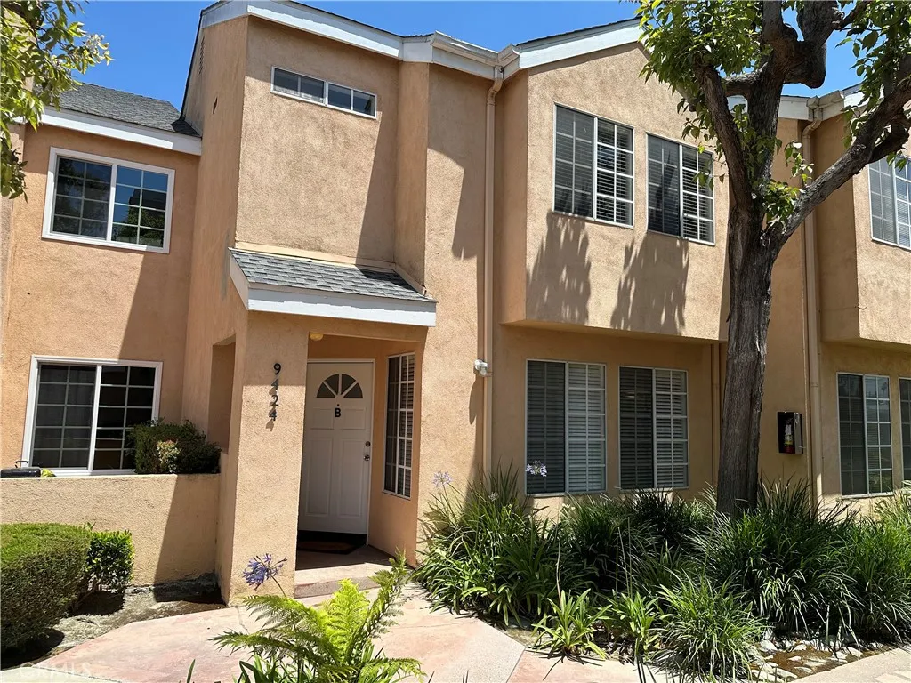 9424 Cedar Street Unit B
