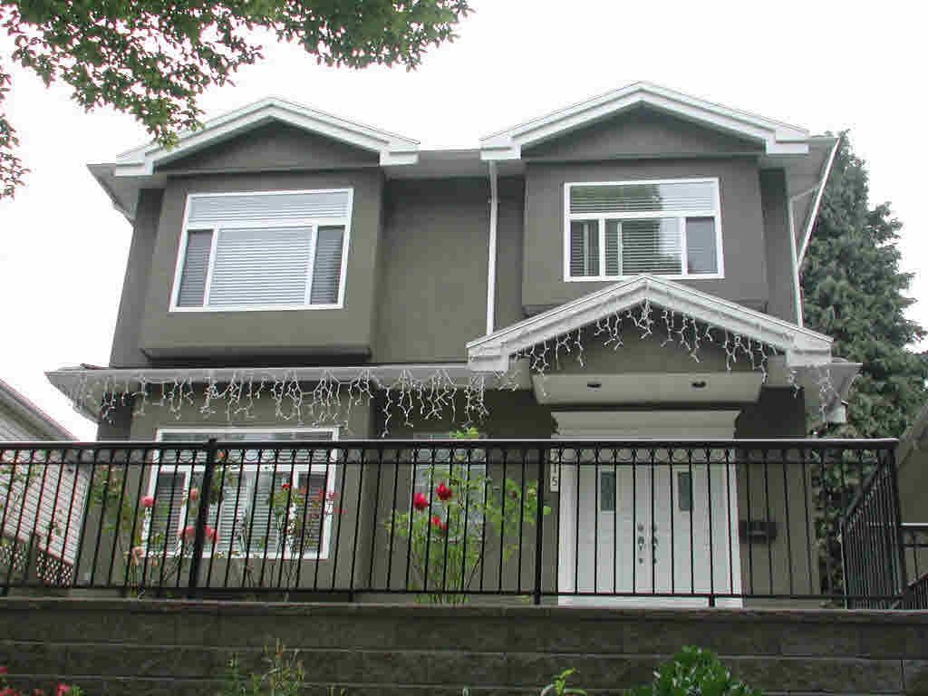 2715 Broadway