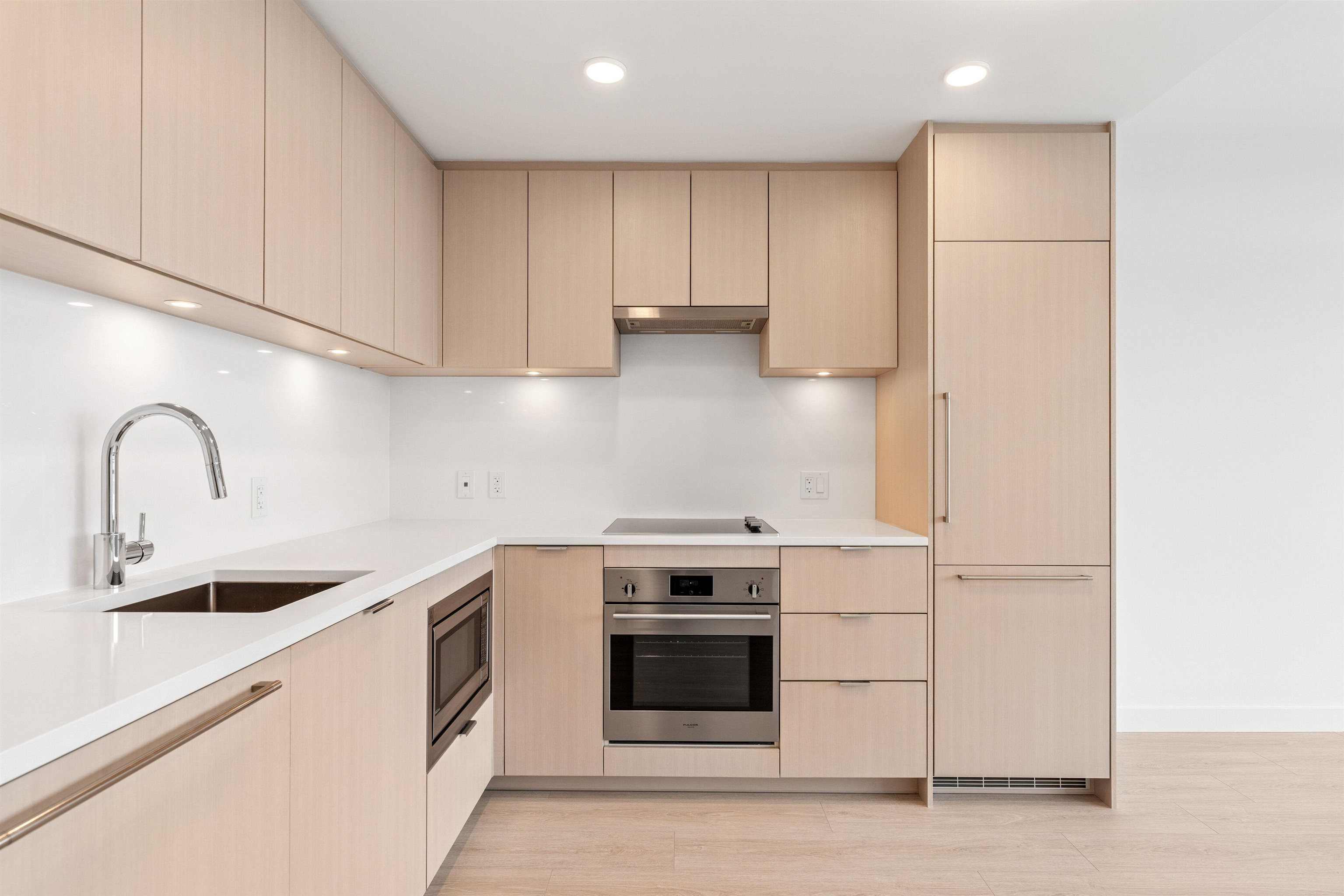 1001 13675 107A AVENUE Unit: 1001