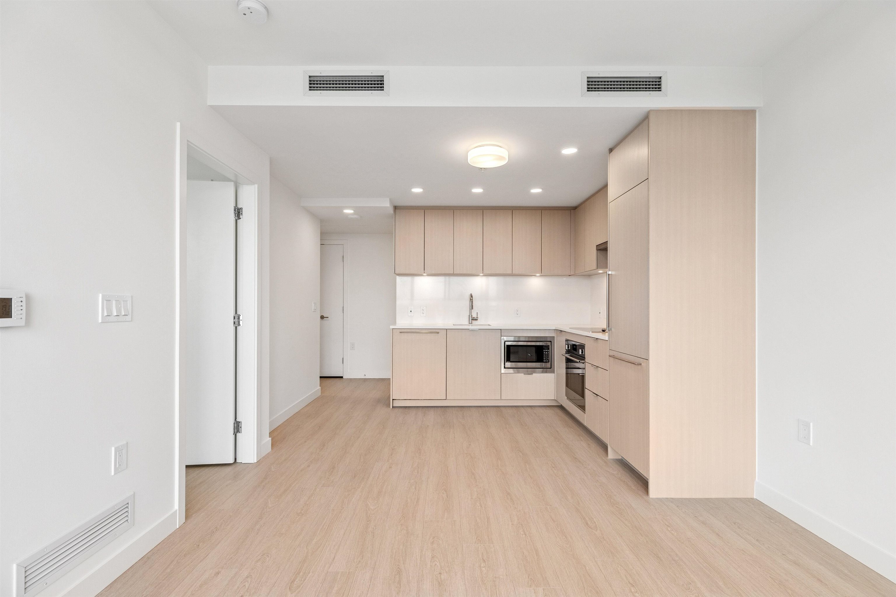 1001 13675 107A AVENUE Unit: 1001