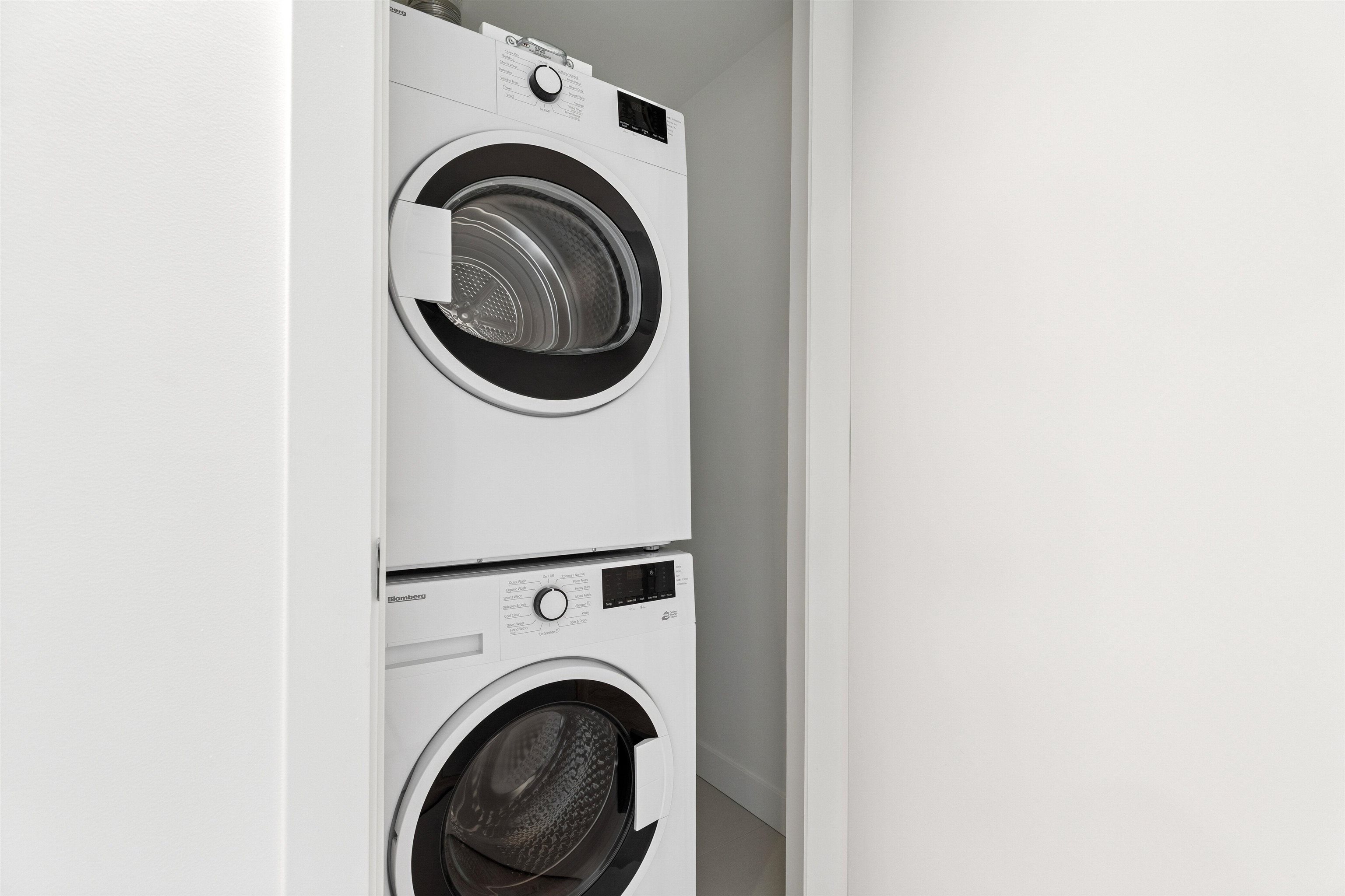 1001 13675 107A AVENUE Unit: 1001
