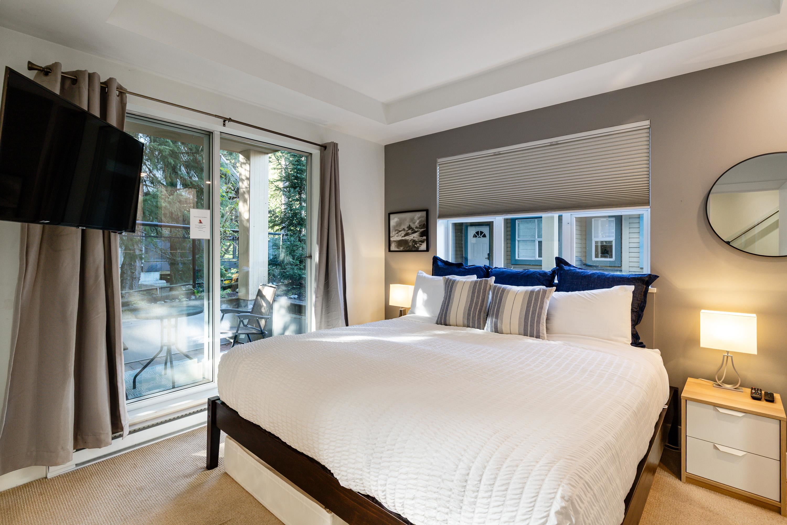 209 4865 PAINTED CLIFF ROAD Unit: 209