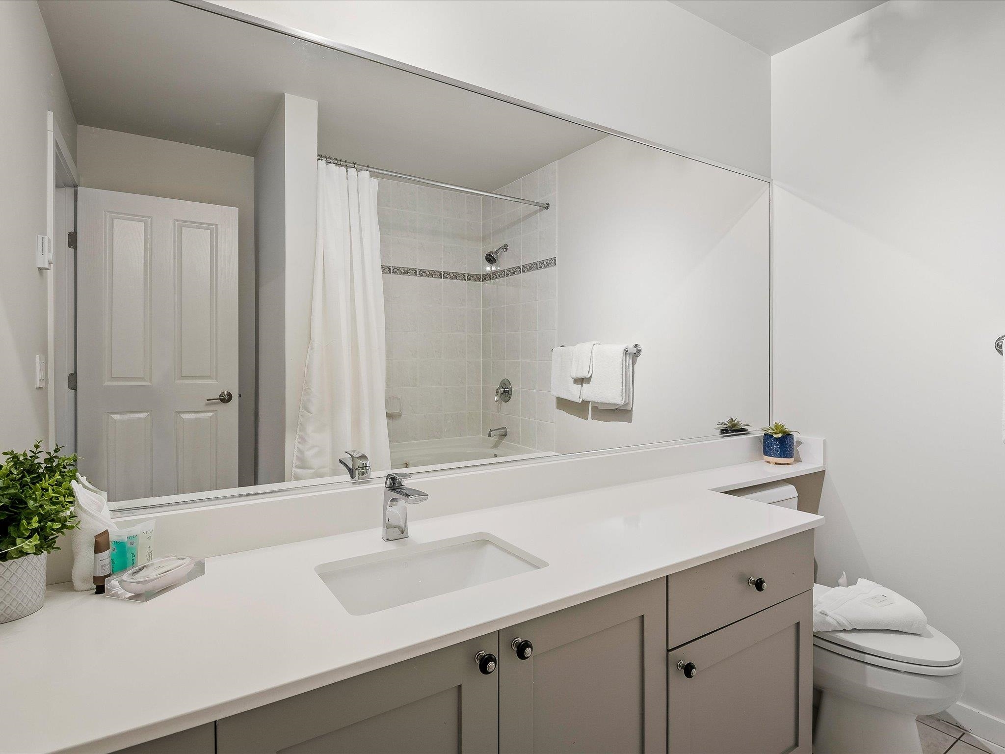 7 4385 NORTHLANDS BOULEVARD Unit: 7