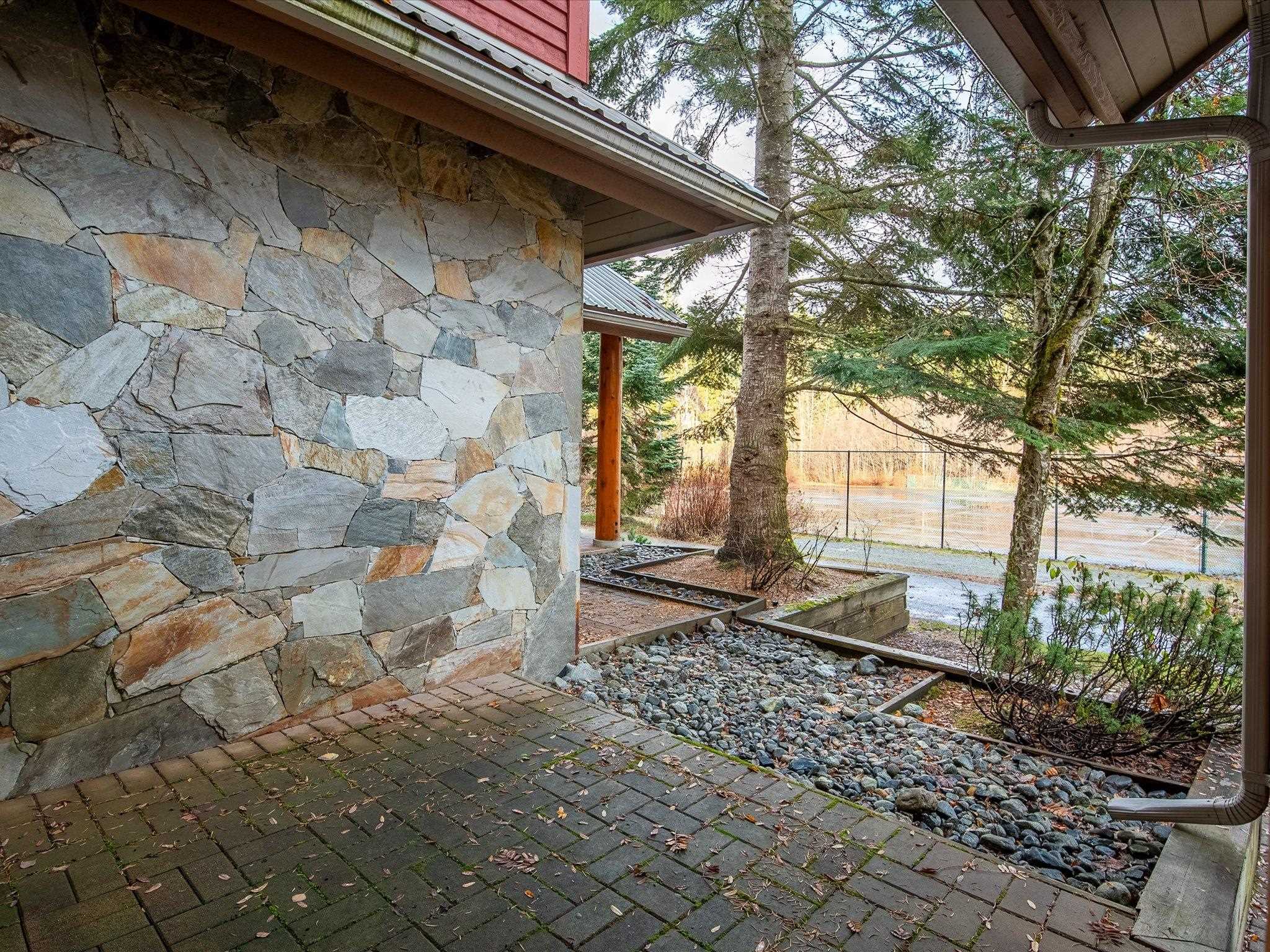 7 4385 NORTHLANDS BOULEVARD Unit: 7