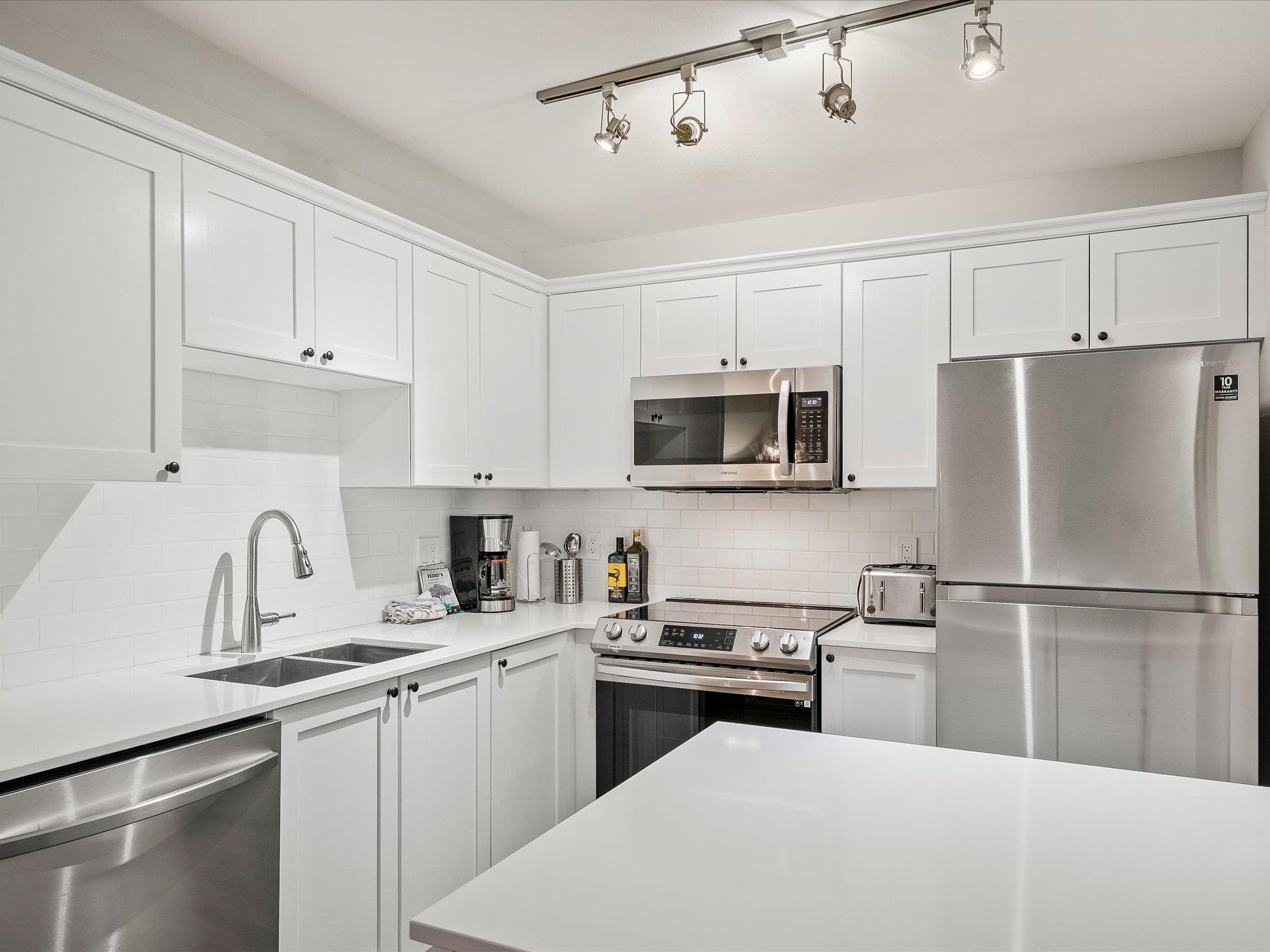 7 4385 NORTHLANDS BOULEVARD Unit: 7
