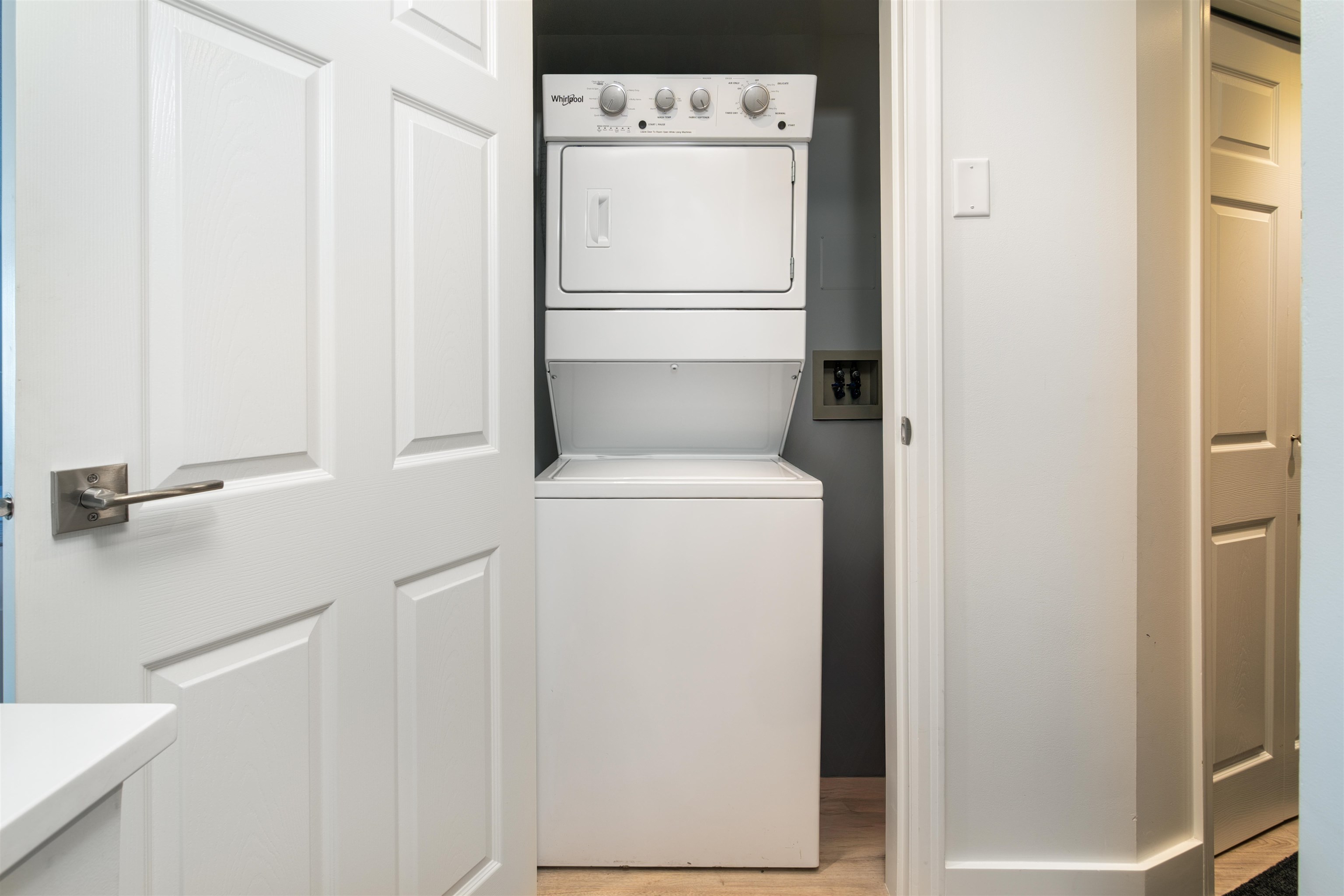 204 4360 LORIMER ROAD Unit: 204