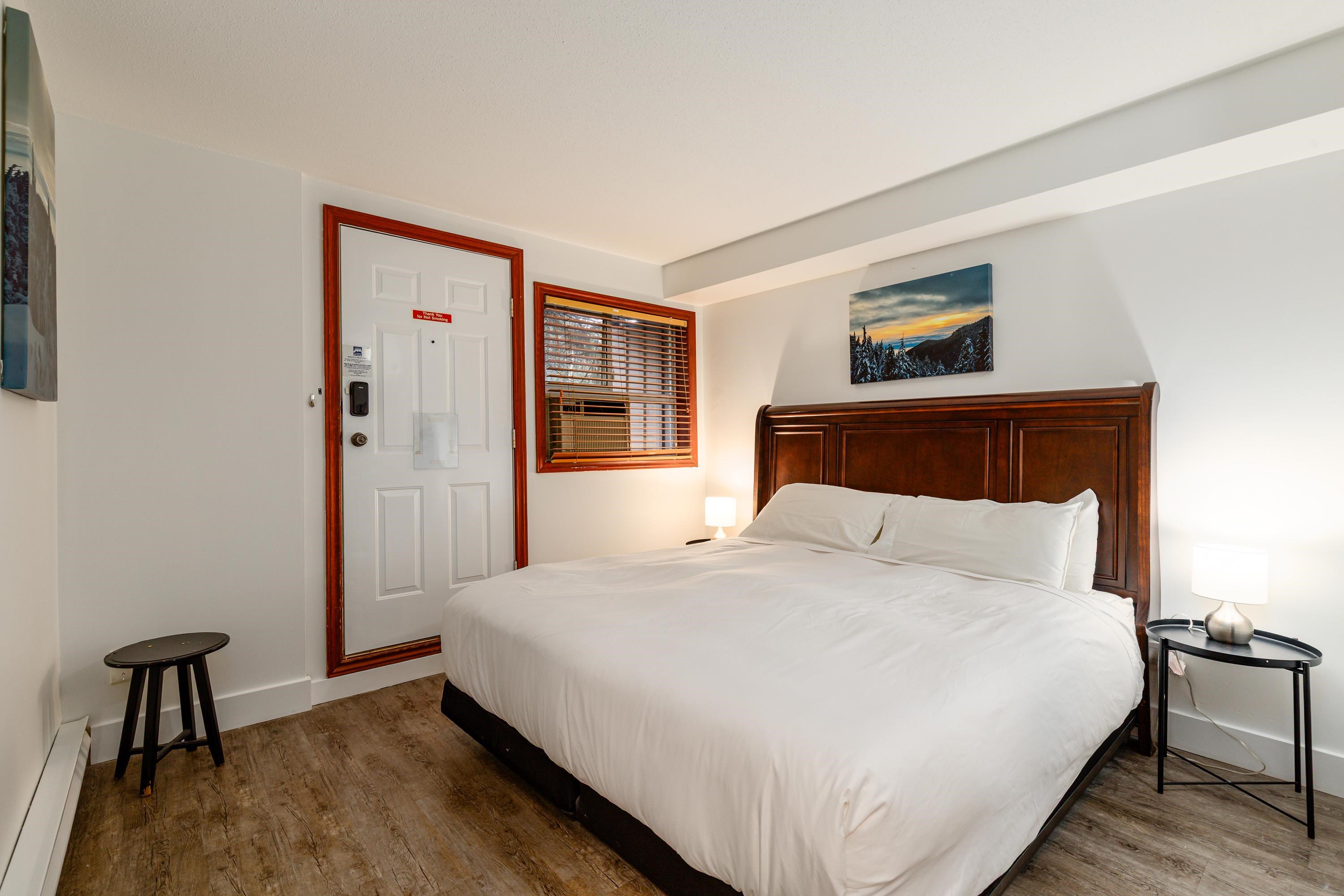 24/24A 4388 NORTHLANDS BOULEVARD Unit: 24/24A
