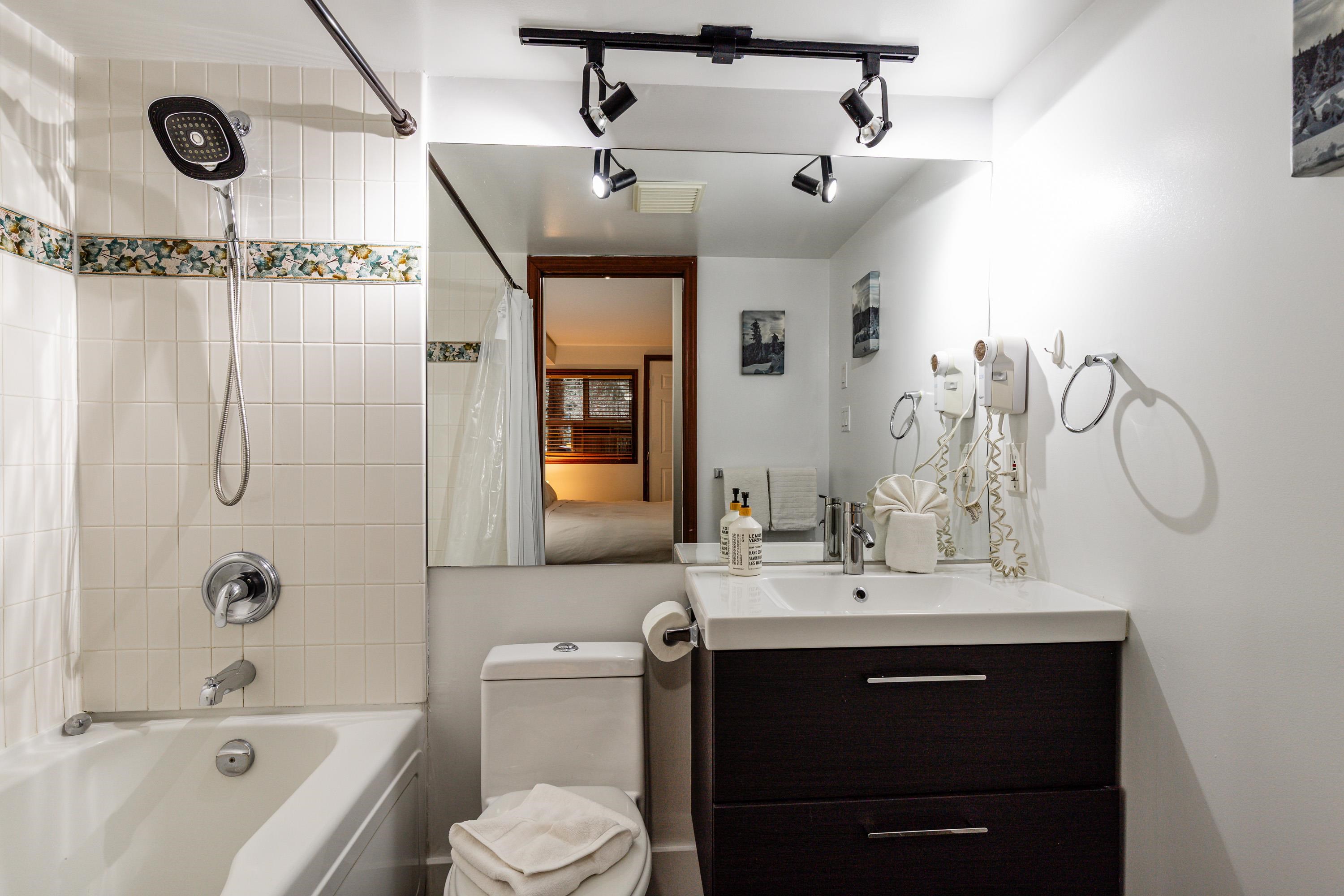 24/24A 4388 NORTHLANDS BOULEVARD Unit: 24/24A