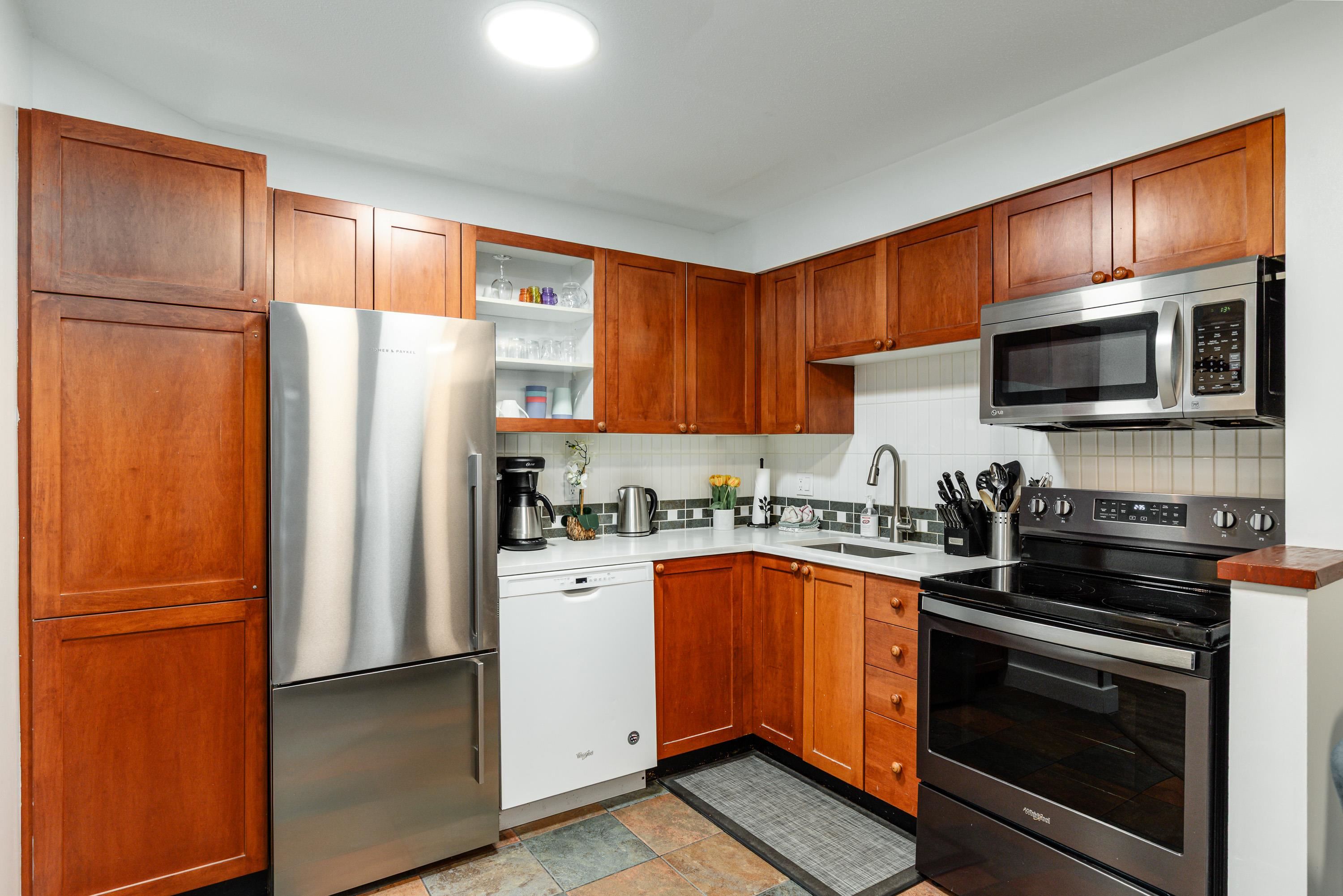24/24A 4388 NORTHLANDS BOULEVARD Unit: 24/24A