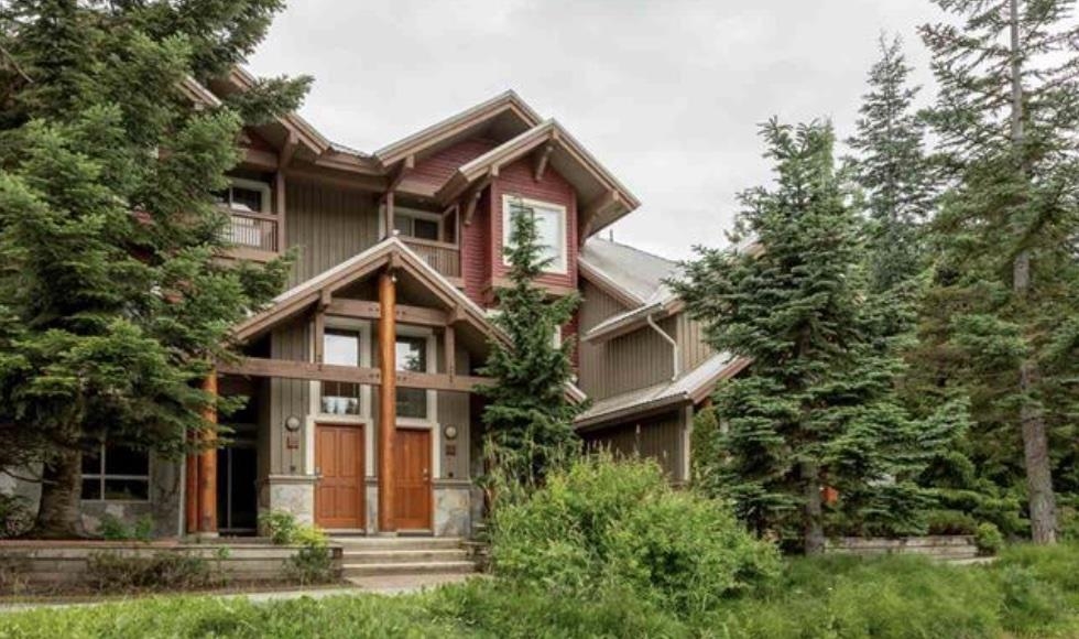 15 4385 NORTHLANDS BOULEVARD Unit: 15